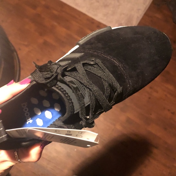 Adidas - Picture 3 of 6